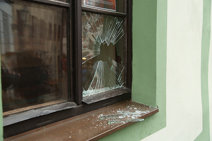 A2B Glass are able to board up broken windows while they are being repaired in Billing.